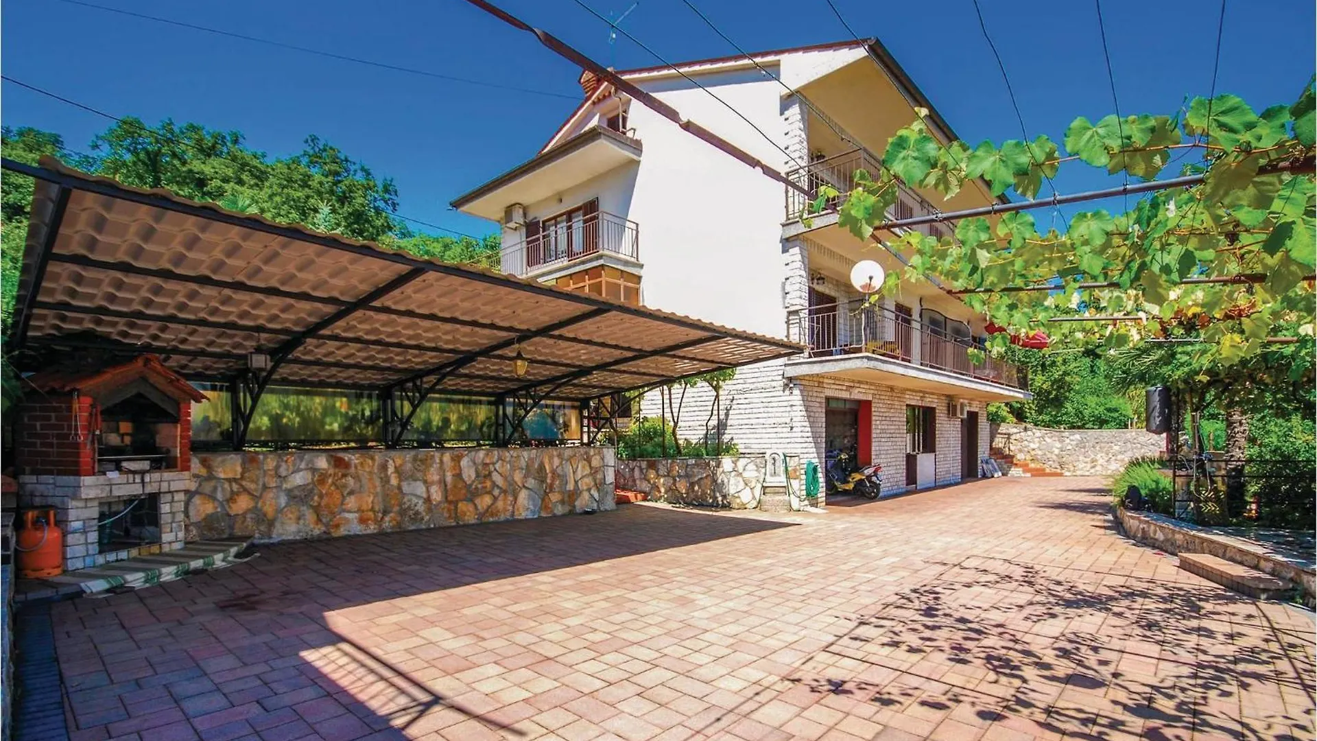 Beautiful Apartment In Lovran With Wifi