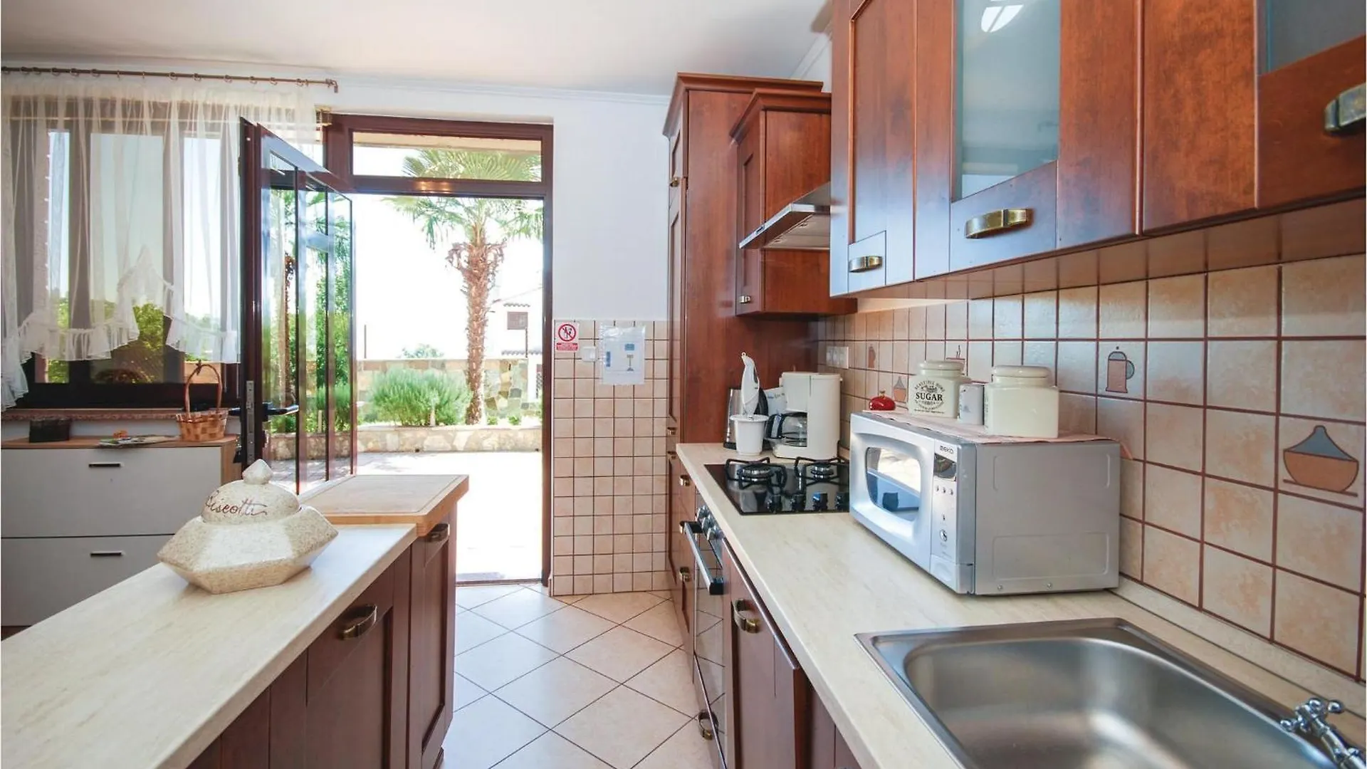 Beautiful Apartment In Lovran With Wifi